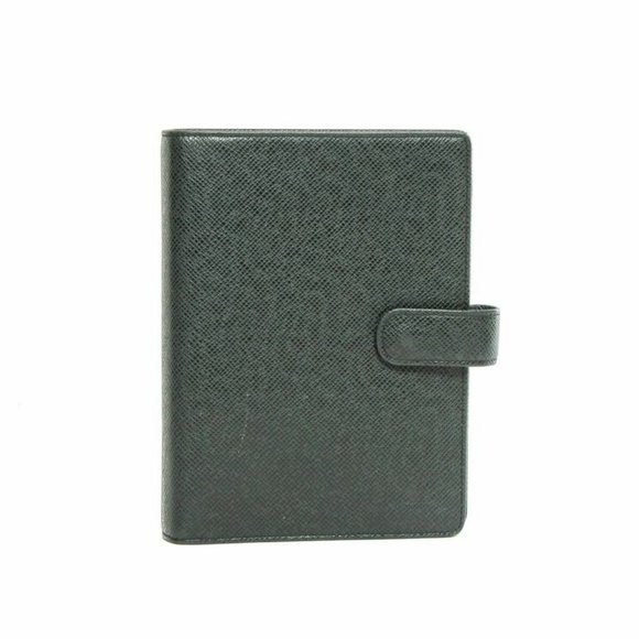 Authentic Louis Vuitton Black Taiga Agenda MM notebook - Picture 1 of 12